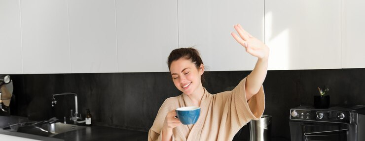 How to Boost Your Mood Every Morning: Start Your Day with Positivity and Energy